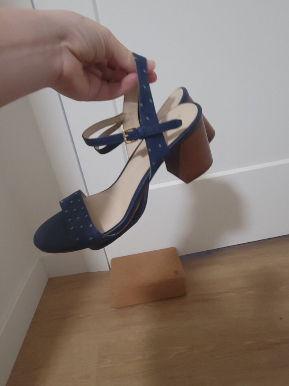 Cole Haan Denim Polka Dot Block Heels - Navy/Brown - Size 8 - Like New - Picture 4 of 5